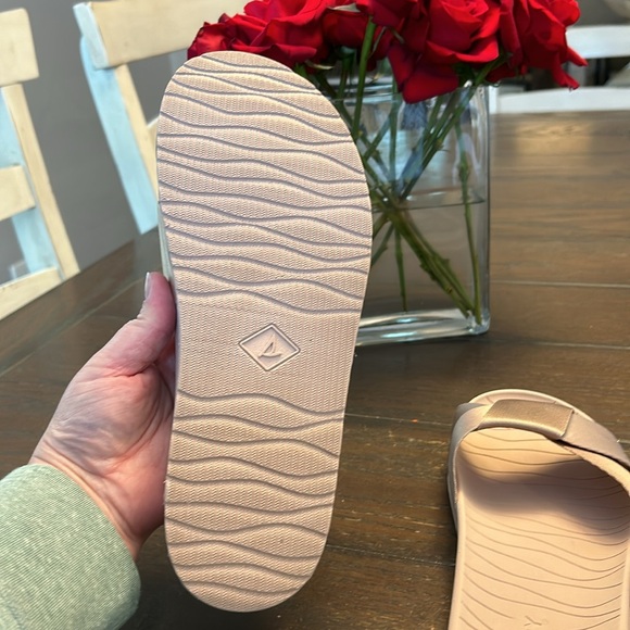 Sperry Top Sider slides.  Size 9.  Pink. - Picture 9 of 10